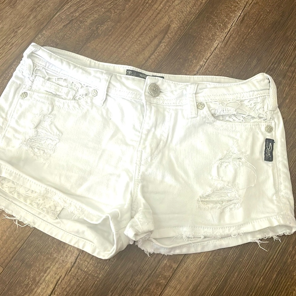 Silver brand white shorts 29 Aiko